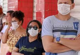 Brasil registra 819 mortes e 41.906 casos  da Covid-19 em 24h