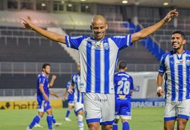 Zagueiro Cléberson pode ser titular do CSA contra o Avaí