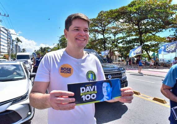 Candidato ao Senado, Davi Davino Filho aposta em campanha nas ruas