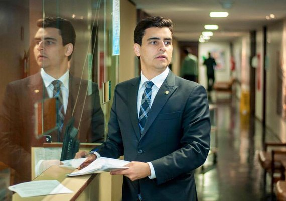 JHC e Lobão lideram pesquisa de intenção de voto em Maceió