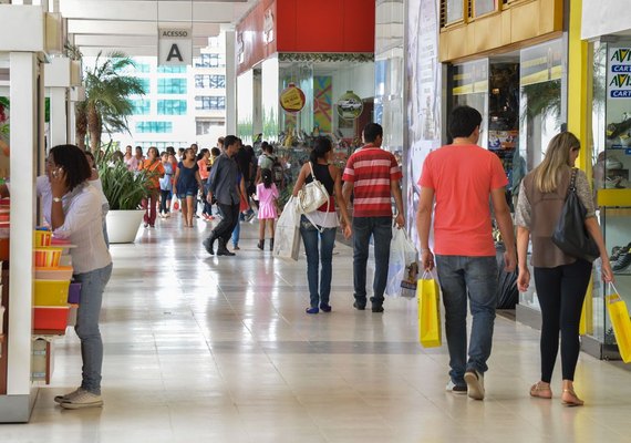 Vendas do varejo crescem 0,7%, revela pesquisa do IBGE