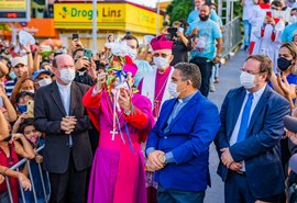 Arapiraquenses celebram a padroeira com cavalgada, carreata e missa campal