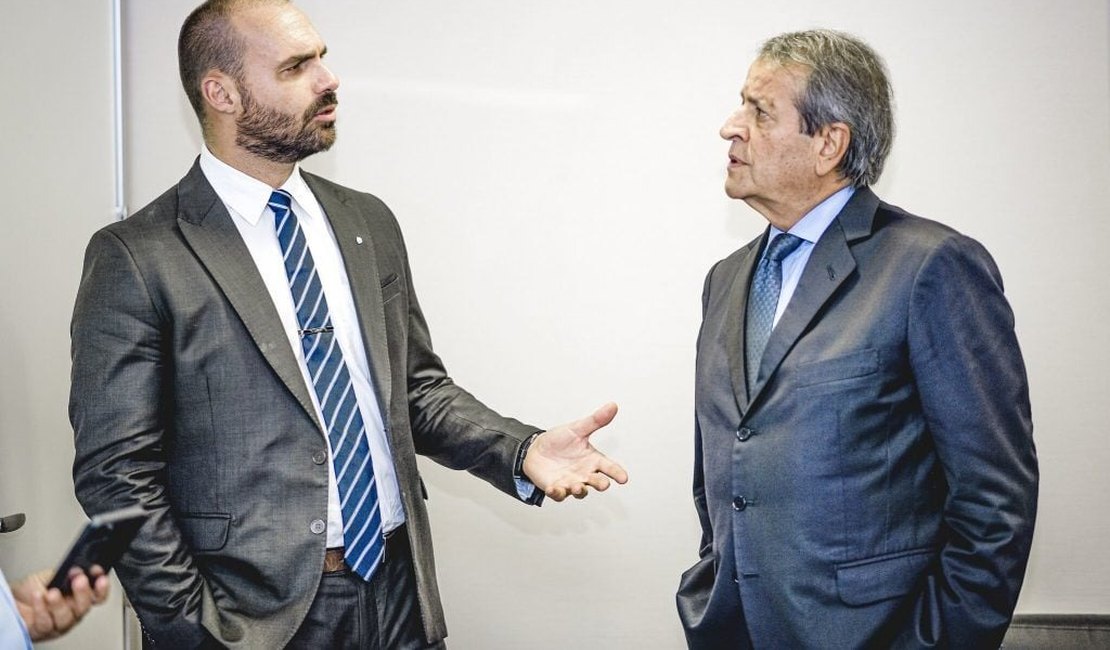 De pai pra filho: Eduardo também entra no rol de indiciados com base na CPI da Covid