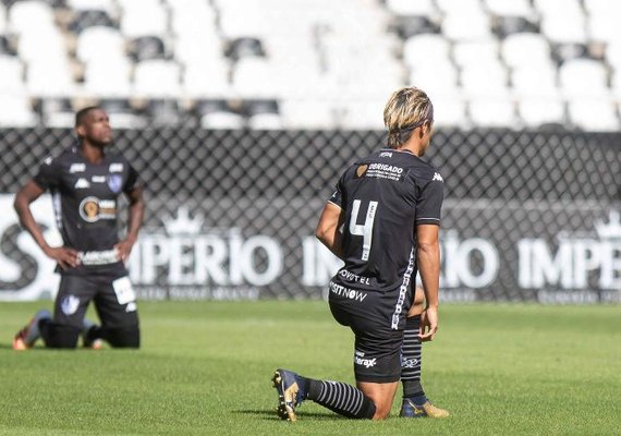 Botafogo realiza protesto contra retorno de jogos estaduais