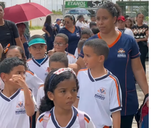 Alunos de Passo de Camaragibe vivenciam dia de aprendizado no campo