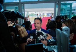 Paulo Dantas diz que vai cumprir com o piso salarial dos professores e enfermeiros