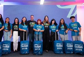 Alagoas entrega kits a  estudantes selecionados para intercâmbio na Inglaterra