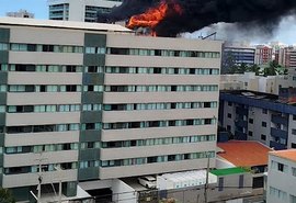 Incêndio atinge hotel Ritz Suites na Cruz das Almas