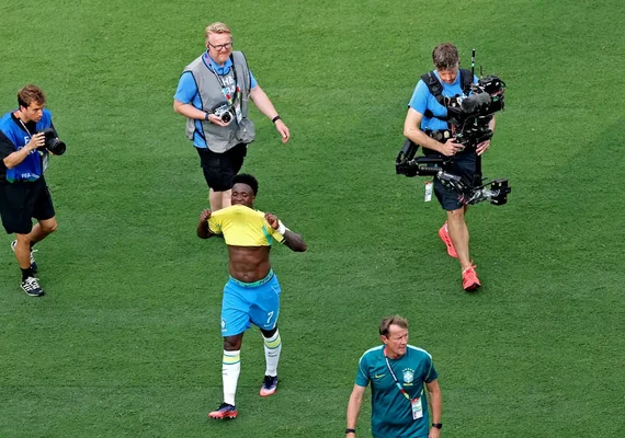 Vini Jr. mantém sonho do hexa e Marquinhos fala em tom de adeus