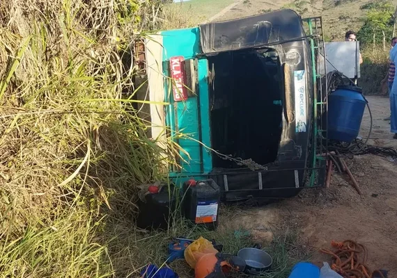 Sete terceirizados da Equatorial ficam feridos em acidente na zona rural de Atalaia