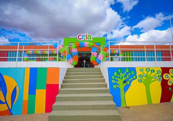 Governo de Alagoas inaugura primeira creche em tempo integral de Japaratinga