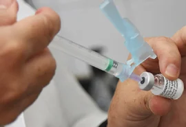 Medida provisória autoriza governo federal a doar vacinas contra Covid-19 a outros países