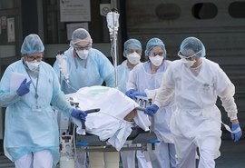 Brasil chega a mais de 180 mil mortes por Covid-19