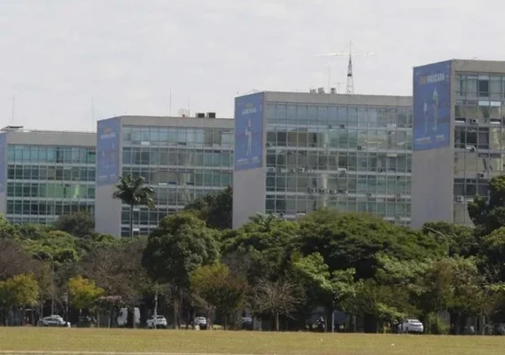 Governo confirma ponto facultativo no Dia do Servidor Público