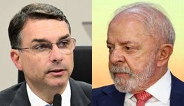 Flávio Bolsonaro lidera cenário eleitoral e Lula aparece próximo