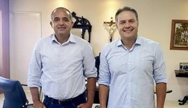 Prefeito de São José da Tapera discute o desenvolvimento da cidade com Renan Filho