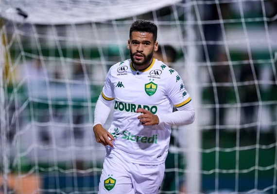 CRB anuncia volante Patrick de Lucca como 13ª contratação para 2026