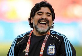 Diego Maradona morre após parada cardiorrespiratória