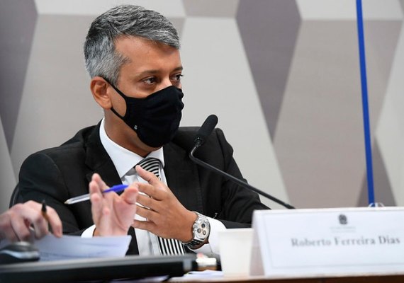Omar Aziz dá voz de prisão a Roberto Dias, acusado de mentir na CPI da Covid-19