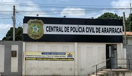 Polícia apreende quase 5 kg de drogas em imóvel em frente a escola