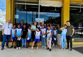 Procon orienta alunos sobre consumo em escola de Maceió