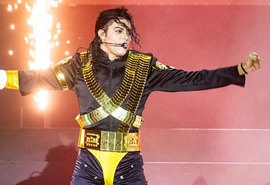 Rodrigo Teaser apresenta 'Tributo ao Rei do Pop' no Teatro Gustavo Leite