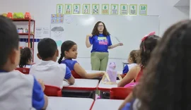 Seleção abre 200 vagas para professores de inglês em escolas públicas de Alagoas
