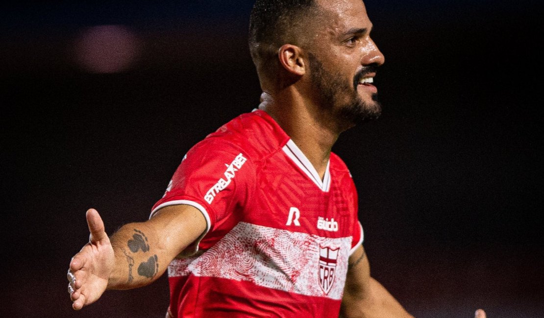 O novo técnico já chegou, já treinou, já jogou e já ganhou