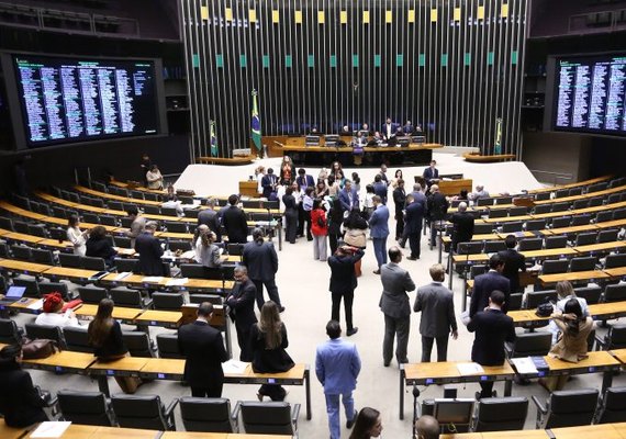 Câmara aprova projeto que libera spray de pimenta para defesa das mulheres