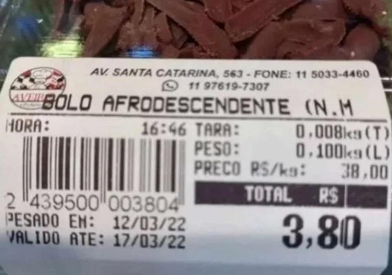 Padaria muda nome de bolo de 'nega maluca' para 'afrodescendente'