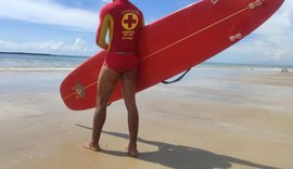 Quatro pessoas são resgatadas de afogamento na Praia do Francês