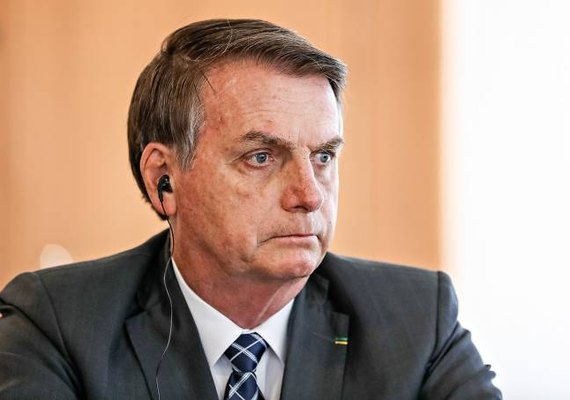 Pedido de impeachment de Bolsonaro chega à câmara