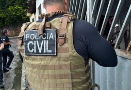 Operação policial cumpre mandados de prisão por homicídio em Maceió