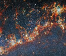 Webb e Hubble revelam detalhes inéditos de berçários estelares
