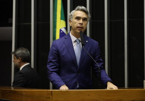 'Ladrão não pode ter cor partidária e nem torcida de defesa', afirma Rafael Brito sobre investigações da CPMI do INSS