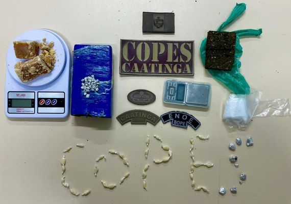 PM apreende quase 4 kg de drogas durante ocorrências em Maceió e Pão de Açúcar
