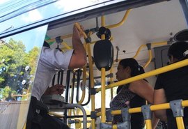 Catraca-alta: operação da SMTT lacra 20 ônibus em Maceió