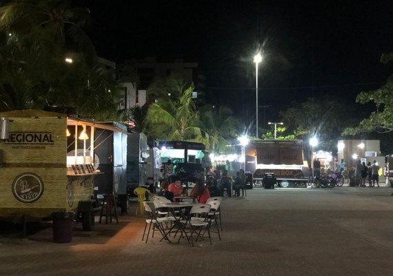 Food trucks da Pajuçara faturam mensalmente R$ 1,5 milhão; aponta Fécomércio AL