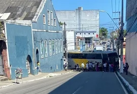 Estudante é atropelado por ônibus no Centro de Maceió