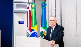 Câmara de Maceió decide disputa e mantém suplente no cargo