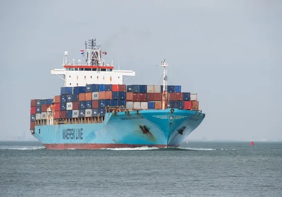 Insumos importados seguem como risco estrutural para o agronegócio