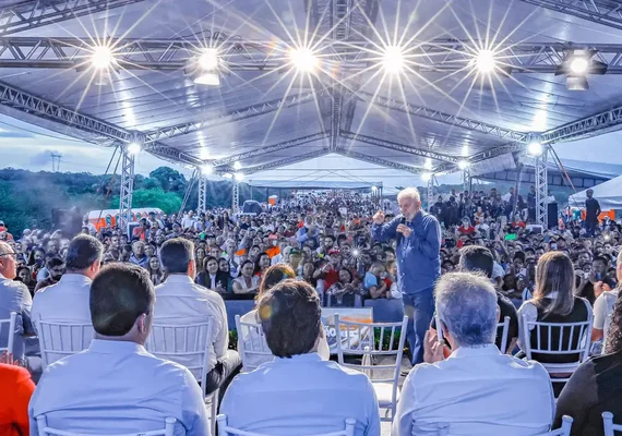 Autoridades são vaiadas em cerimônia em AL e Lula pede respeito