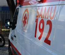 Samu salva jovem de 28 anos em Maceió após mal súbito, na Pajuçara