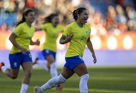 Com gol no fim, seleção feminina vence na estreia de Arthur Elias