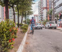 Rua Sandoval Arroxelas, na Ponta Verde, vai ganhar ciclofaixa; confira