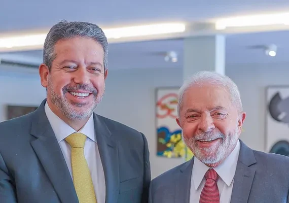 Lula e Arthur Lira se encontram pela primeira vez durante reunião em Brasília
