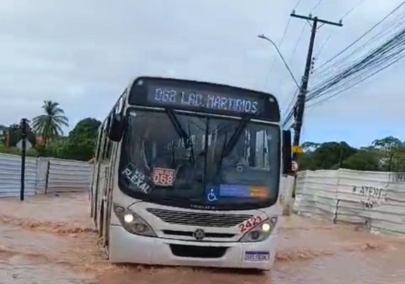 Bebedouro alagado novamente: moradores enfrentam lama, buracos e insegurança