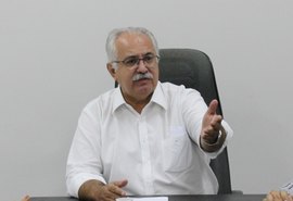 MPE pode pedir afastamento de Rogério Téofilo de prefeitura