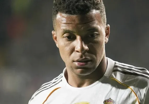 Real Madrid confirma lesão e Mbappé pode ficar fora da temporada