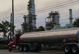 Preço do petróleo cai após anúncio de cessar-fogo entre EUA e Irã